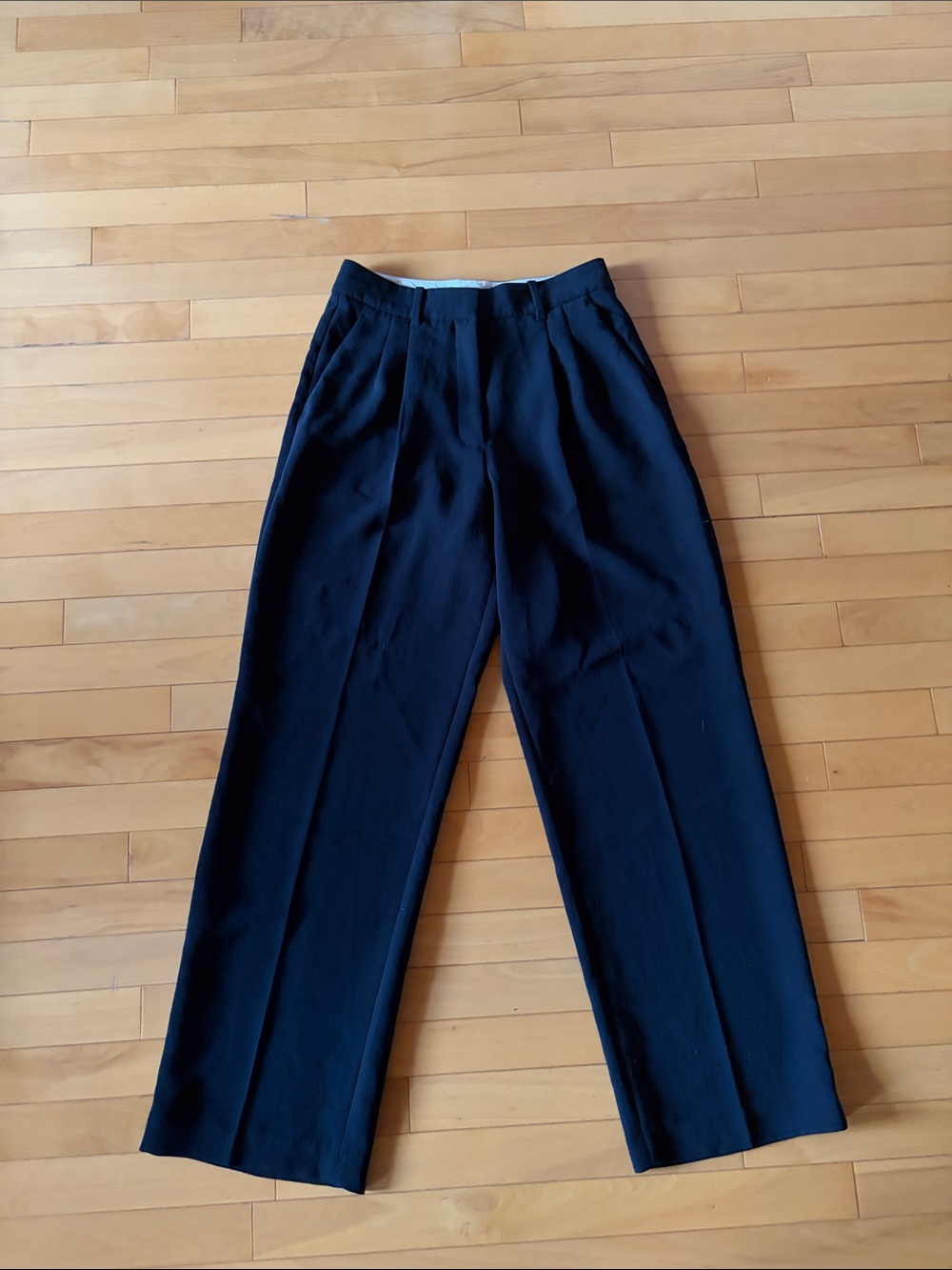Aritzia effortless pants